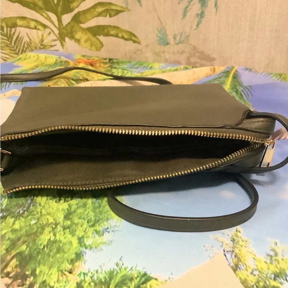 Elegant ALPINE Green Crossbody Bag by A NEW DAY NWOT long strap